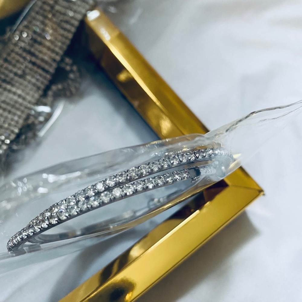 Diamond Accessory Bundle - Picture 5 of 6